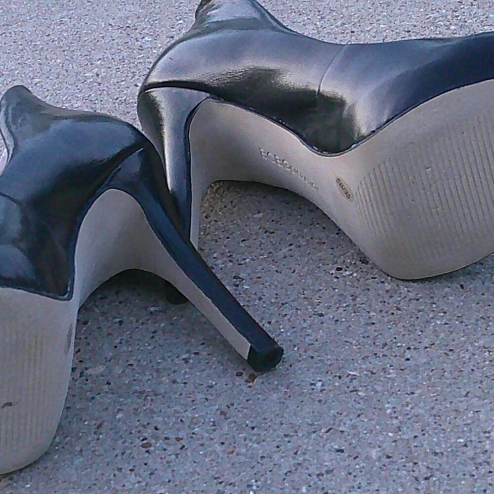 Women's BCBG Generation Black Pumps Heels Size 5 - Picture 7 of 10